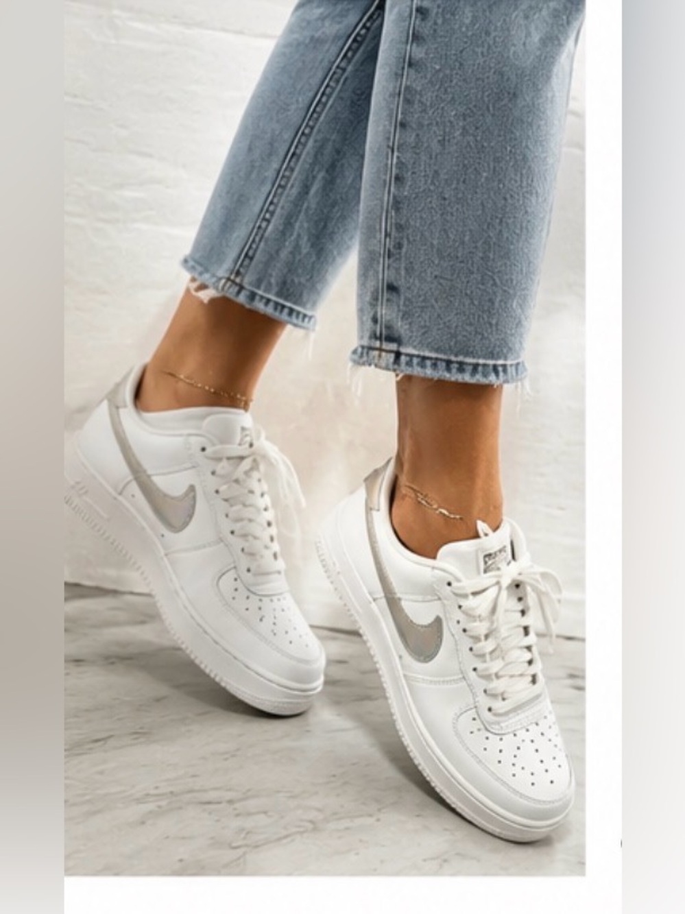 Nike Air Force 1 ‘07 White Holographic Swoosh Low Top Sneakers 10 Y2K